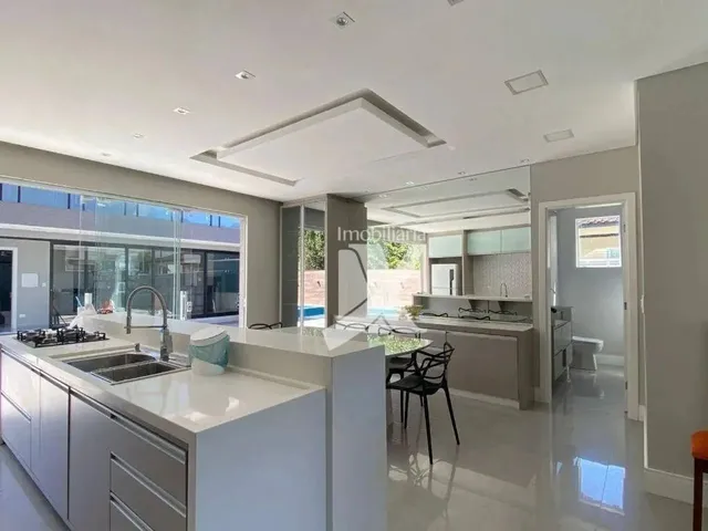 Imagem 7: Casa com Piscina e Ar + 6 Dorm.(Sendo Que 1 É Suíte). para Alugar, 500 M² por R