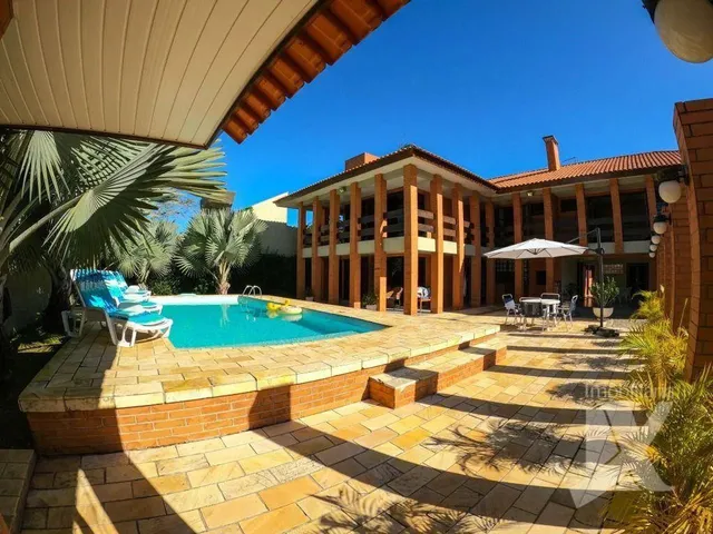 Imagem: Casa com Piscina e Ar 5 Suítes, 550 M²