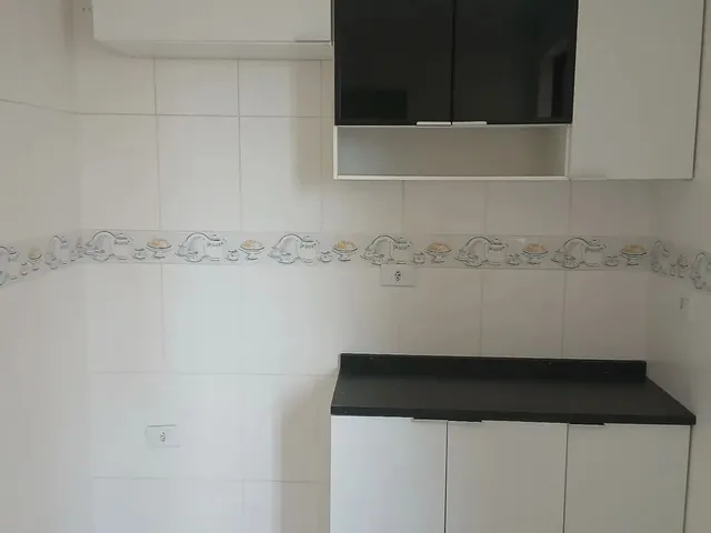 Imagem 14: Apartamento 3Q (1 Suíte) com Sacada, Central de Gás, Churrasqueira e Piscina