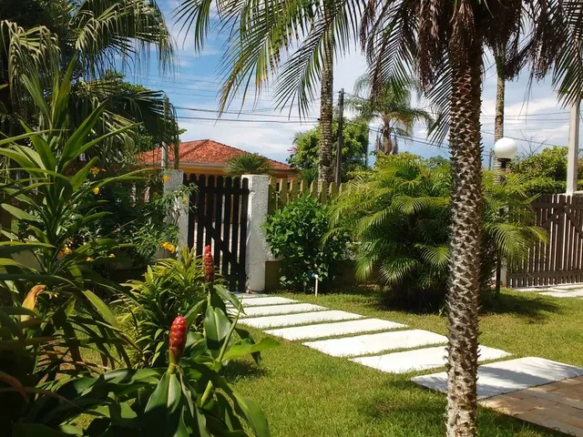 Imagem 10: Casa de Praia, Mobiliada em Pontal do Sul - Excelente Padrão, com 300 M2 de Área Total