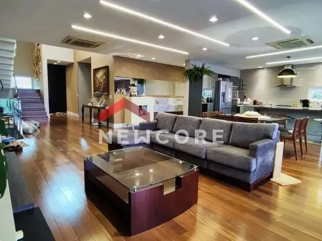 Imagem: Casa de Condomínio em Avenida Cerro Azul