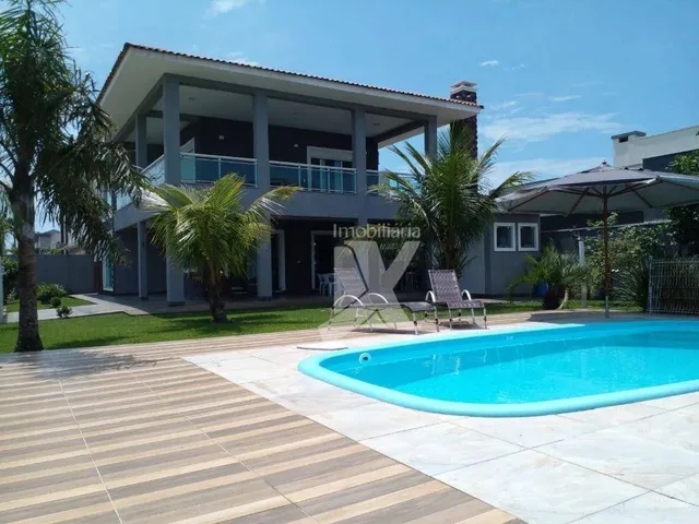 Imagem 1: Casa com 4 Dormitórios ( Sendo Que 01 É Suíte)Para Alugar, 250 M² por R$ 2.5000/Dia