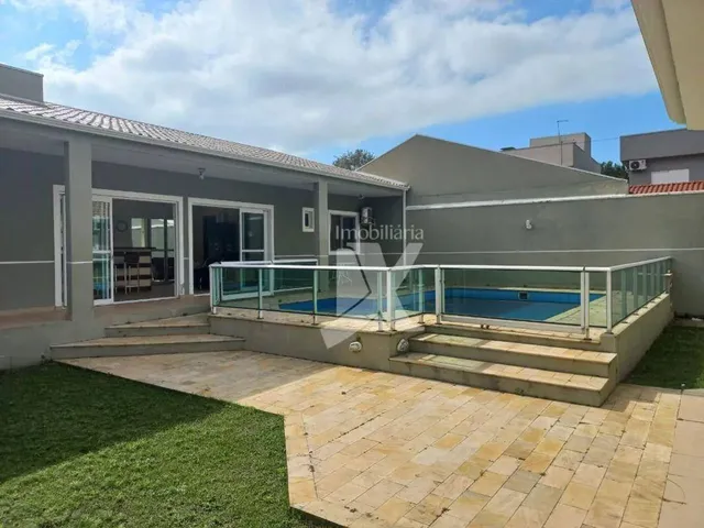 Imagem: Casa com Ar e Piscina 5 Dorm. ( Sendo