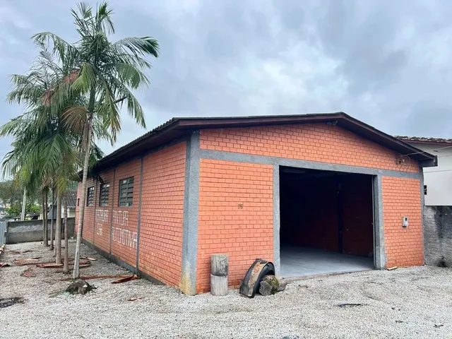 Imagem 6: Galpão com Aproximadamente 162 M²