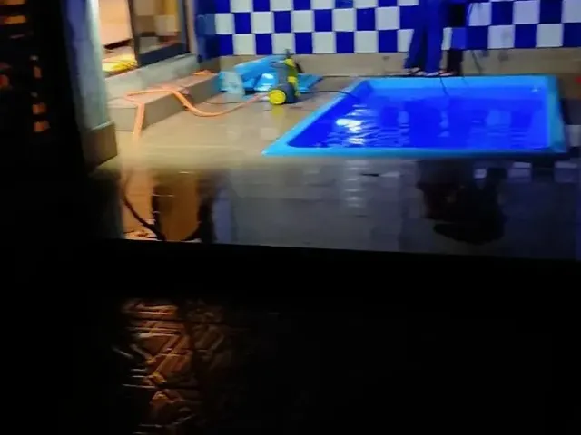 Imagem 2: Linda Casa com Piscina em Intermares