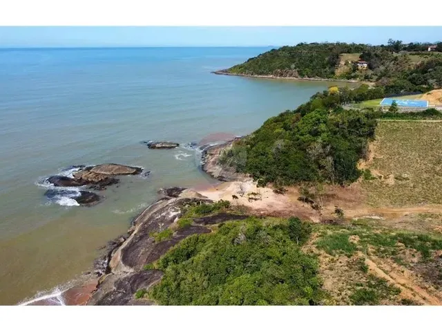 Imagem 12: Onde a Terra Se Acaba e Começa o Mar
