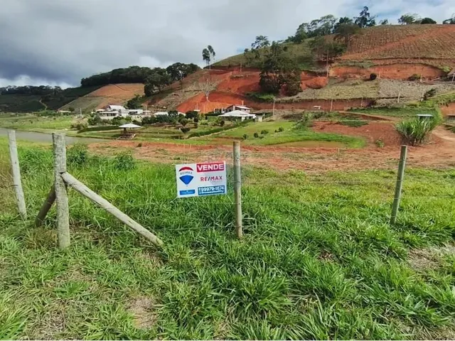 Imagem: Terreno À Venda 6.400 M²