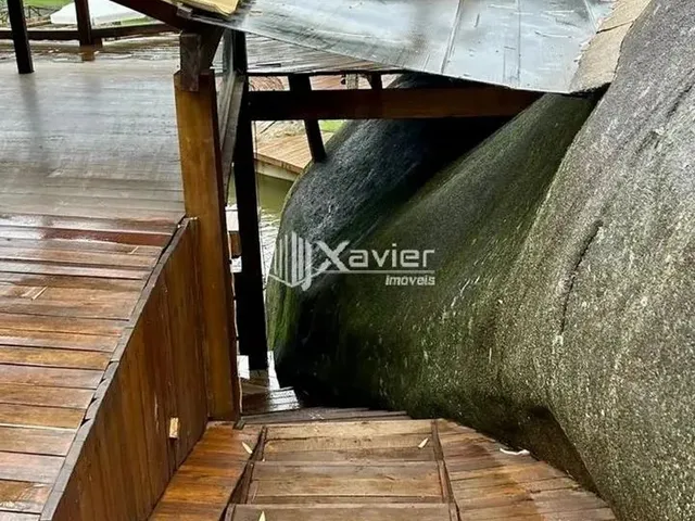 Imagem 2: Chácara com 4.650 M², Piscina, Deck e Lagoa À Venda em Vargem Alta - Ideal Para