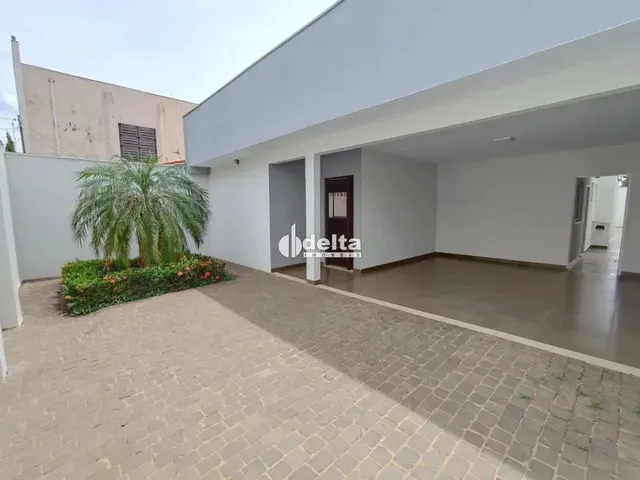 Imagem: Casa com 4 Quartos e 1 Suíte Disponível