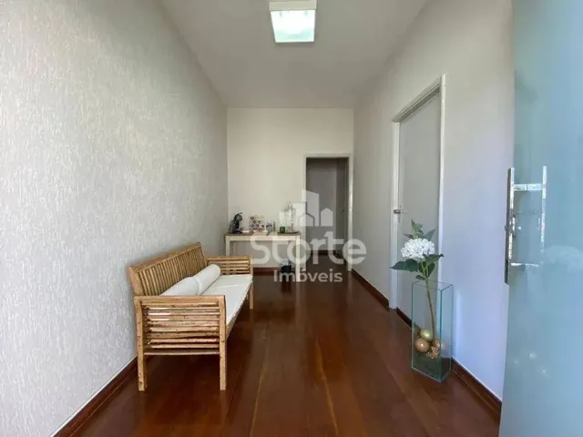 Imagem 15: Casa com 3 Dormitórios para Alugar, 228 M² por R$ 5.500,00/Mês - Tabajaras