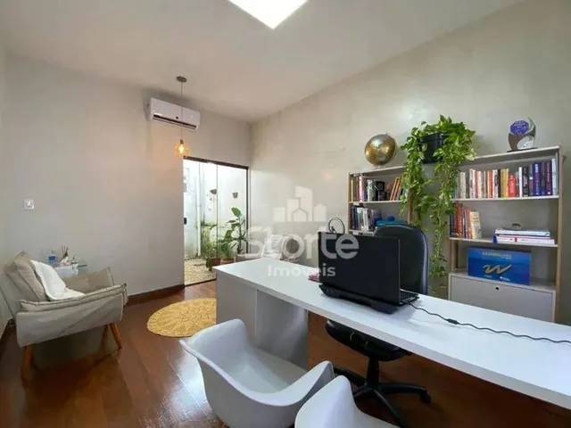 Imagem 13: Casa com 3 Dormitórios para Alugar, 228 M² por R$ 5.500,00/Mês - Tabajaras