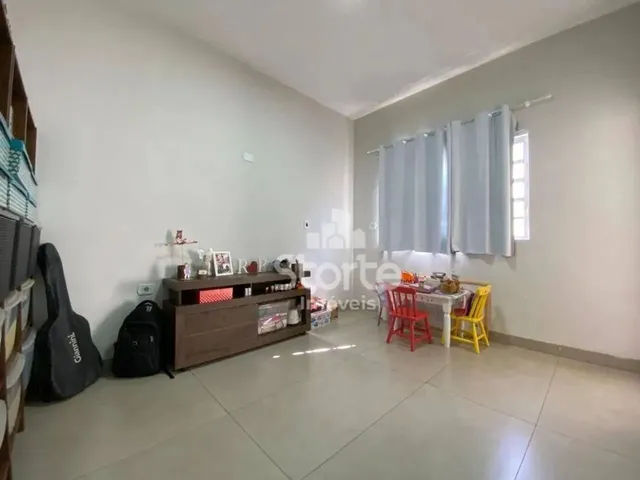 Imagem 9: Casa com 3 Dormitórios para Alugar, 228 M² por R$ 5.500,00/Mês - Tabajaras
