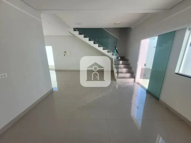 Imagem: Casa para Locação no Bairro Alto Umuarama