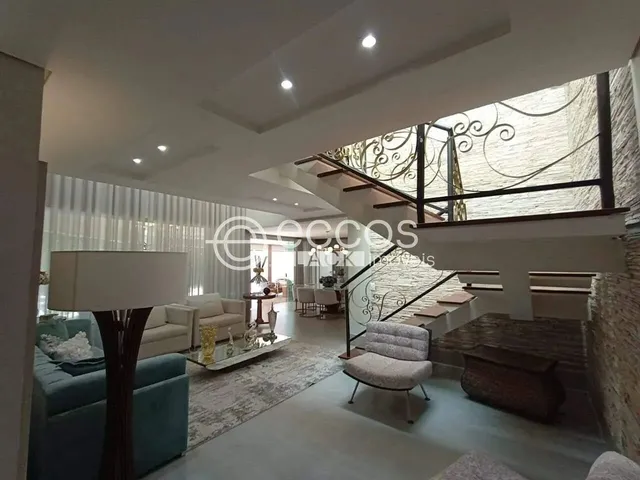 Imagem: Casa em Condomínio para Aluguel, 4 Quartos