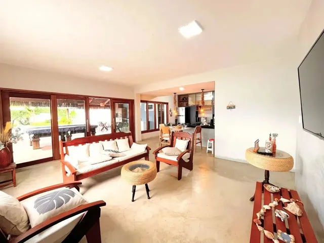 Imagem 3: Casa a Venda com 6 Suítes com Área de Lazer no Centro de São Miguel do Gostoso