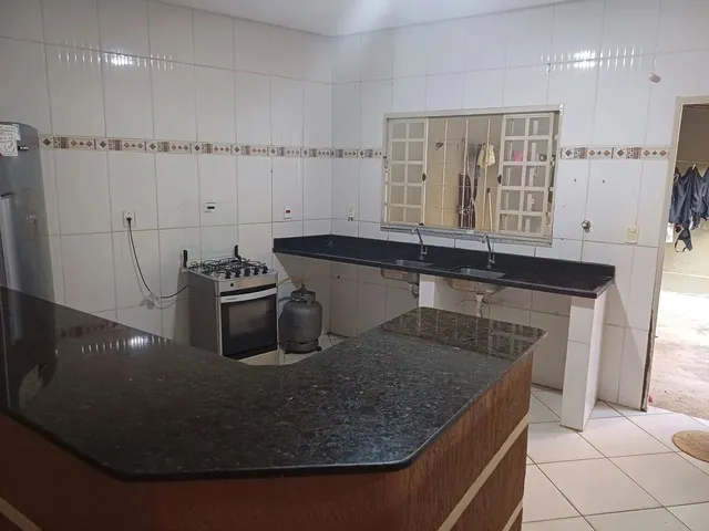 Imagem 5: Alugo Casa com 3 Quartos. Área de serviço, 180m² de Área, 2 Vagas...