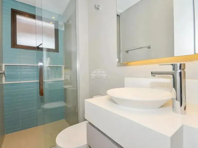 Imagem 5: Imóvel para Venda Possui 163 Metros Quadrados com 4 Quartos em Bacacheri - Curitiba - Pr
