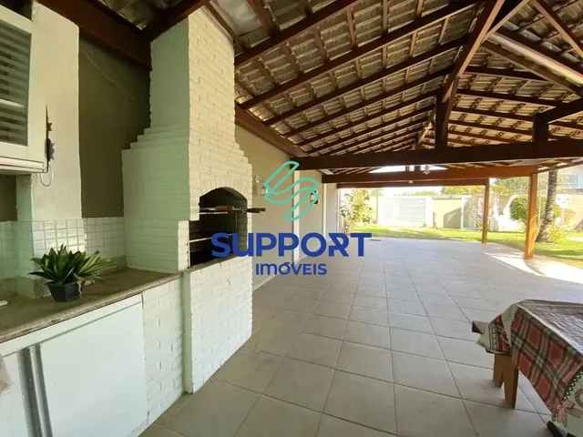 Imagem 2: Casa com 5 Quartos no Bairro Enseada Azul em Guarapari - Próximo Às Praias de Peracanga