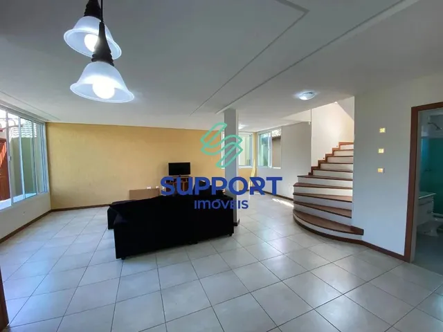 Imagem 10: Casa com 5 Quartos no Bairro Enseada Azul em Guarapari - Próximo Às Praias de Peracanga