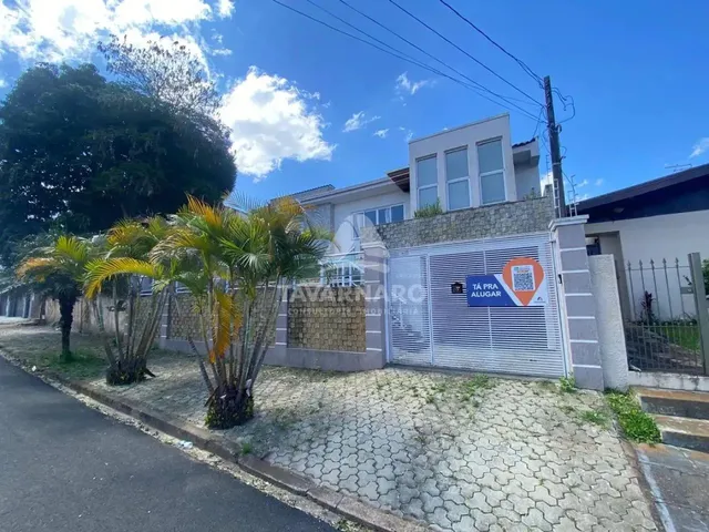 Imagem: Ampla Casa de 4 Dormitórios com Churrasqueira