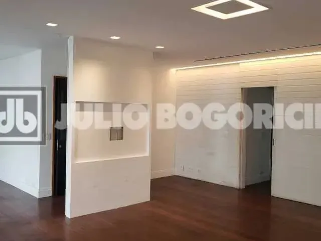Imagem 15: Venda - Julio Bogoricin - Leblon - 230M² - Varandão - 4 Quartos(2Suites) - 3 Vagas