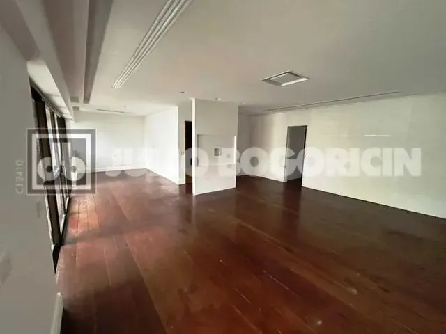 Imagem 4: Venda - Julio Bogoricin - Leblon - 230M² - Varandão - 4 Quartos(2Suites) - 3 Vagas
