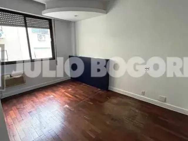 Imagem 12: Venda - Julio Bogoricin - Leblon - 230M² - Varandão - 4 Quartos(2Suites) - 3 Vagas
