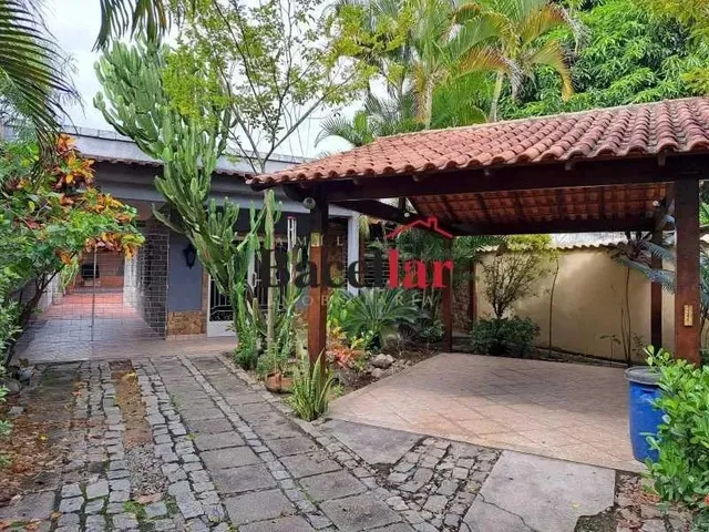 Imagem: Casa de Rua Térrea / Residencial / Comercial