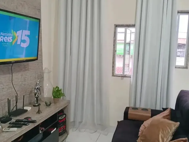 Imagem: Casa com 3 Quartos com Area Externa e Vaga