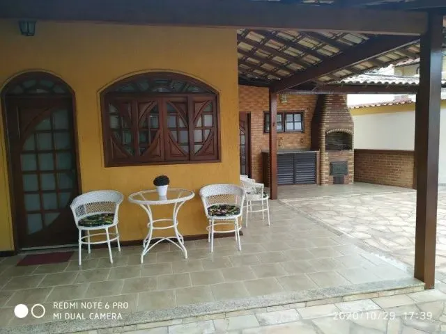 Imagem: A casa em condomínio possui 3 Dormitórios, 1 Suíte, 3