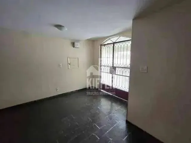 Imagem: O apartamento possui 2 Dormitórios, 1 Banheiro, 1 Vaga na