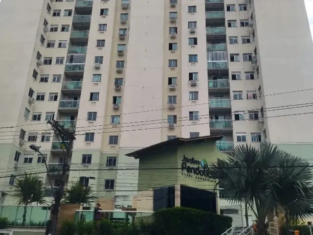 Imagem: O apartamento possui 3 Dormitórios, 1 Suíte, 2 Banheiros,