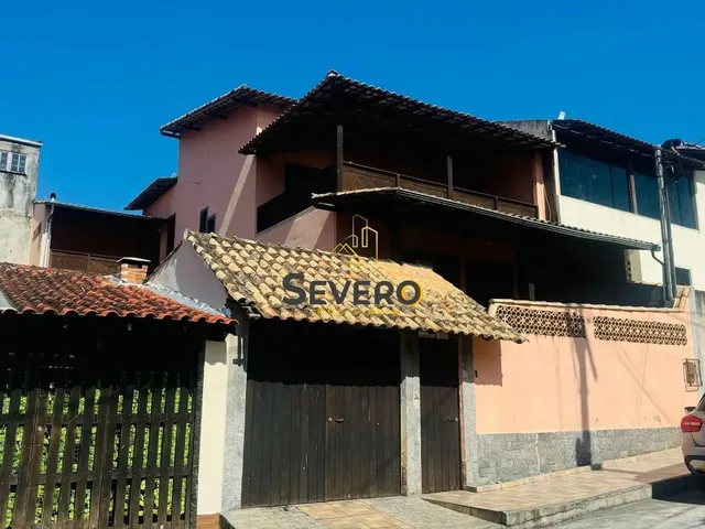 Imagem: A casa possui 3 Dormitórios, 2 Suítes, 3 Banheiros, 2