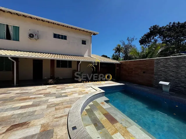 Imagem: Casa Linear com 4 Quartos, Piscina no Colubande