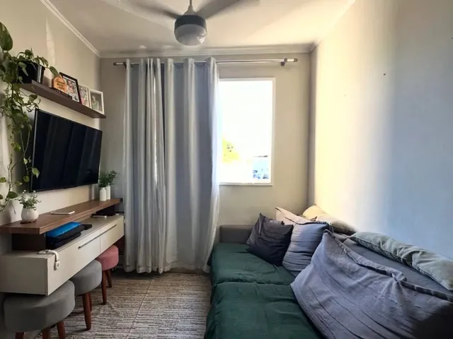 Imagem: O apartamento possui 2 Dormitórios, 1 Banheiro, 1 Vaga na