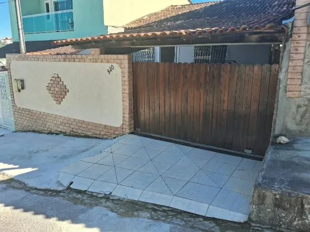 Imagem: A casa em condomínio possui 3 Dormitórios, 1 Suíte, 2