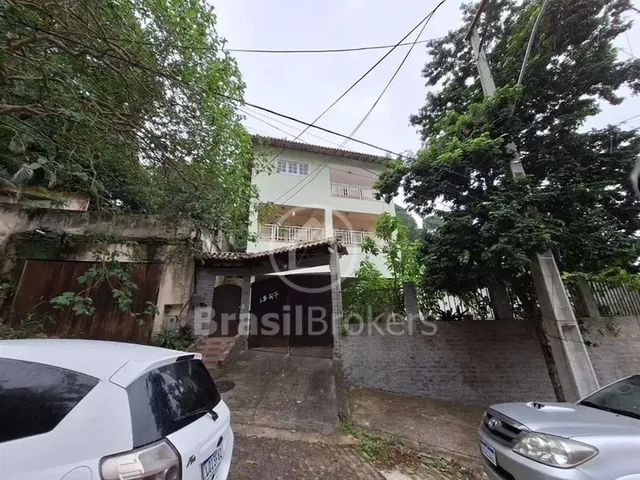 Imagem: Casa À Venda com 477,20M² e 6 Quartos