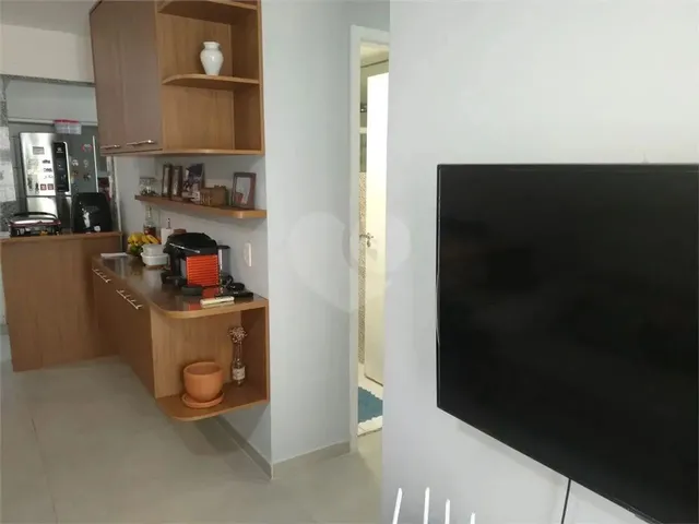 Imagem: O apartamento possui 3 Dormitórios, 1 Suíte, 2 Banheiros,