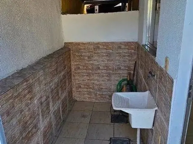 Imagem 10: Casa com 2 Dormitórios À Venda, 60 M² por R$ 150.000,00 - Colubande - São Gonçalo/Rj