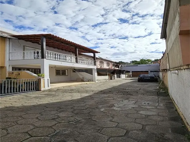 Imagem: Casa de Vila com 2 Quartos À Venda em Colubande
