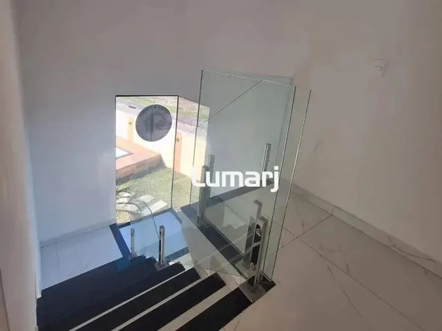 Imagem 7: Casa Sofisticada em Condomínio com Incrível Área Verde em Itaboraí