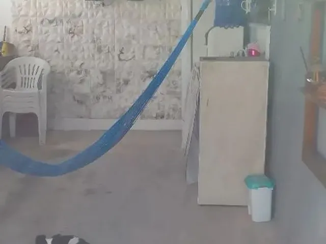 Imagem 3: Casa com Piscina e Garagem Coberta