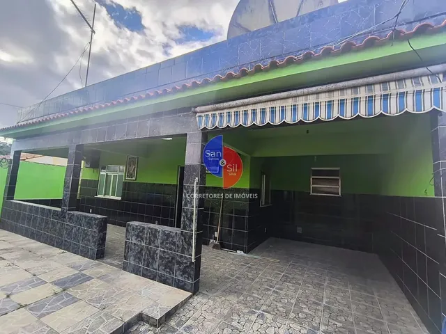 Imagem: A casa possui 2 Dormitórios, 2 Banheiros, 1 Vaga na