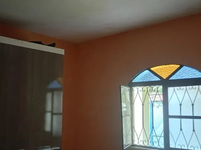 Imagem 5: 2 Casas em Itaboraí, Cada Uma com Sala, 2 Quartos, Cozinha, Banheiro e Varanda