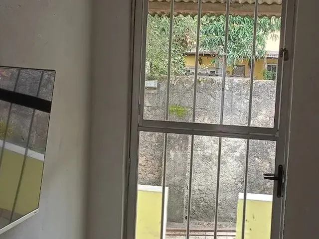 Imagem 13: 2 Casas em Itaboraí, Cada Uma com Sala, 2 Quartos, Cozinha, Banheiro e Varanda
