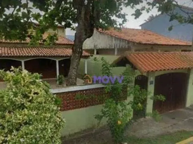 Imagem: Casa com 4 Dormitórios À Venda, 300 M²