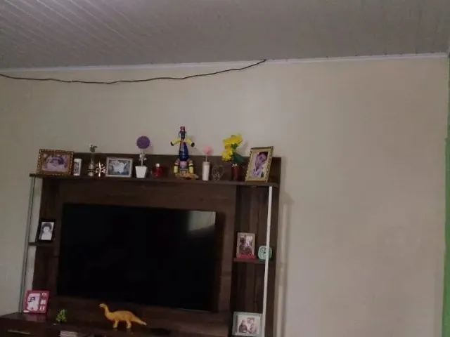 Imagem: Casa com 2 Quartos e Garagem Coberta