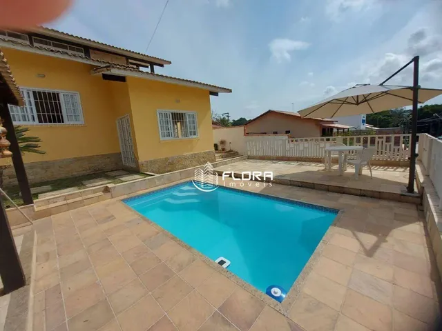 Imagem: A casa possui 4 Dormitórios, 4 Suítes, 5 Banheiros, 2