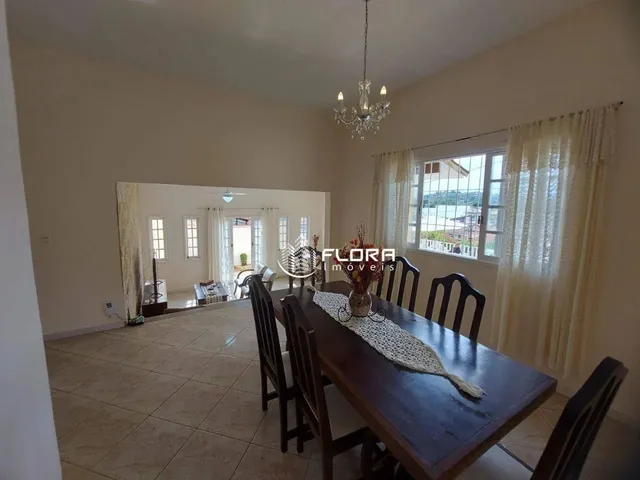 Imagem 9: Casa com 4 Quartos, Sendo 4 Suites, Área Gourmet, Piscina, com 239...