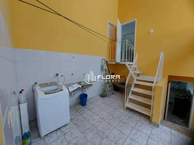 Imagem 13: Casa com 4 Quartos, Sendo 4 Suites, Área Gourmet, Piscina, com 239...